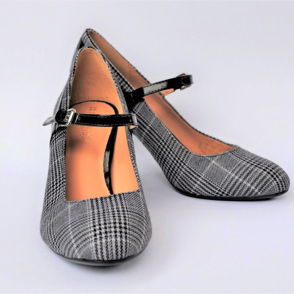 Grey/Black Plaid Mary Jane Pumps